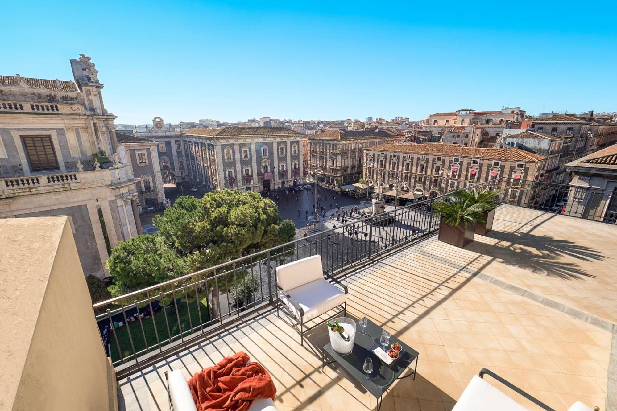 Penthouse Duomo Apartamento Catânia Exterior foto